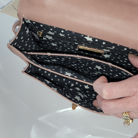 New! Mauve/blush Purse with gold hardware - Picture 4 of 9